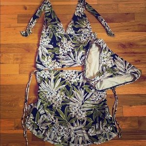 Gently used 3 pc swim suit